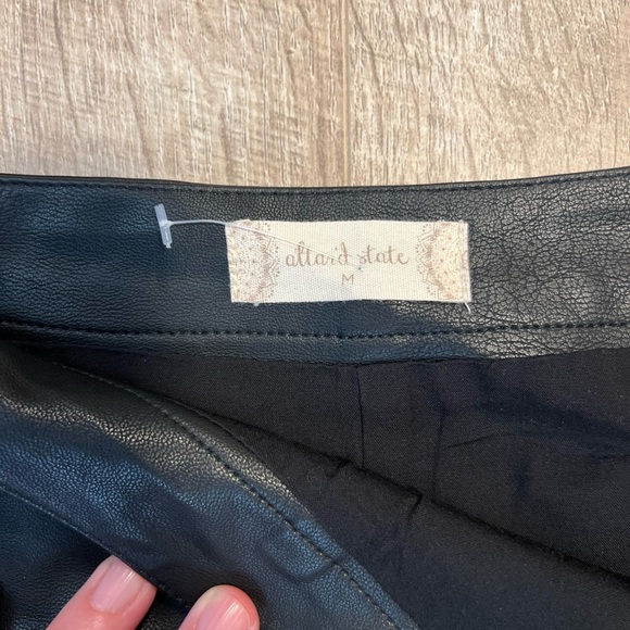 Altar’d State black leather mini NWOT size M - Picture 2 of 3